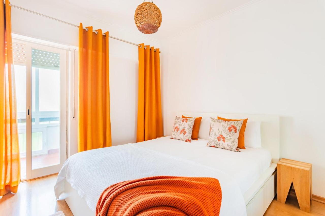 Santo Amaro Beach Family Stays Oeiras Extérieur photo